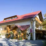 Frühstückspension Cynamon Jacuzzi & Sauna 3*