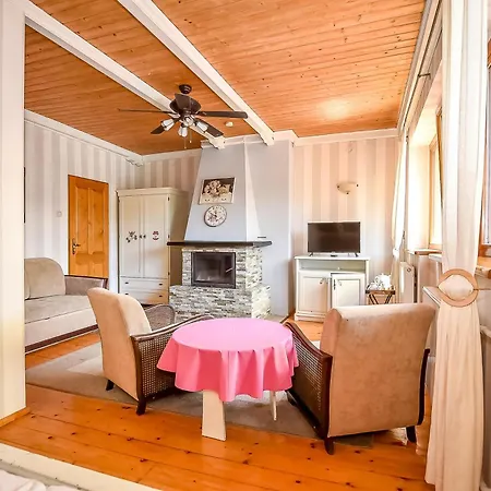 Oda ve Kahvaltı Cynamon Jacuzzi & Sauna 3*
