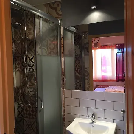 Frühstückspension Cynamon Jacuzzi & Sauna 3*