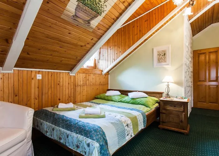 Cynamon Jacuzzi & Sauna Bed & Breakfast 3*